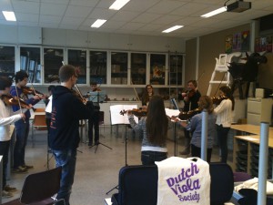 Karin Dolman verzorgt Introductiecursus Altviool namens de DVS bij Viotta jeugdorkest